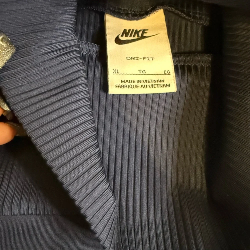Nike Midnight Navy Long Sleeve Dri-Fit Ribbed Active Top NWOT